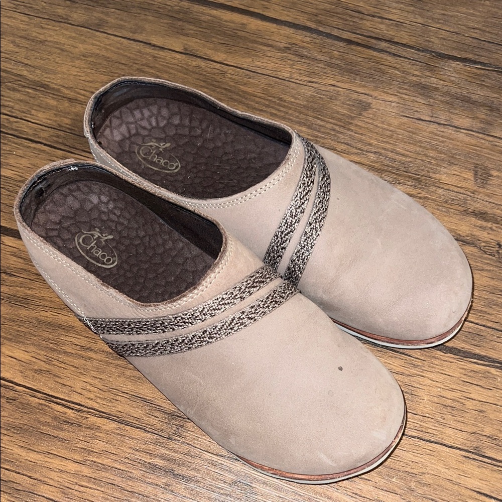 Chaco Women's Taupe Slip-On Clogs with Braided Accent